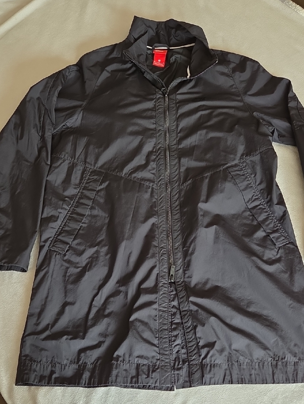 Immaculate Women's Nike Long Sports Trench Jacket, Black, Size M